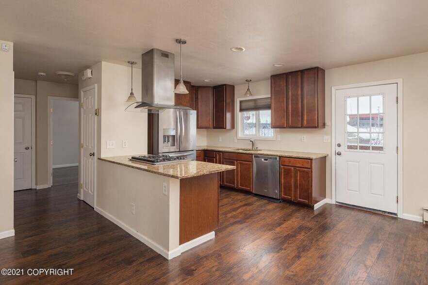 Kitchen Area - 9100 Noble Cir