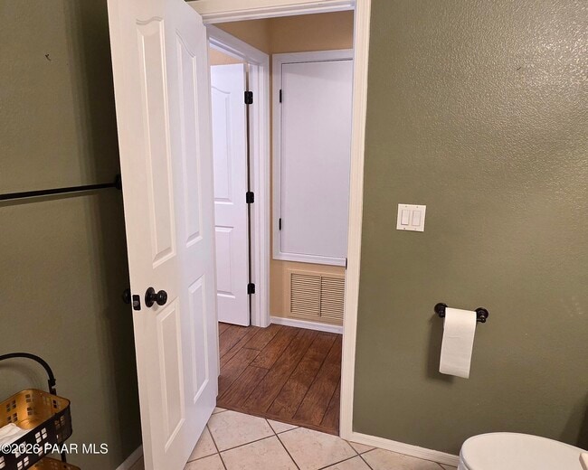 Building Photo - 1975 S Blooming Hills Dr