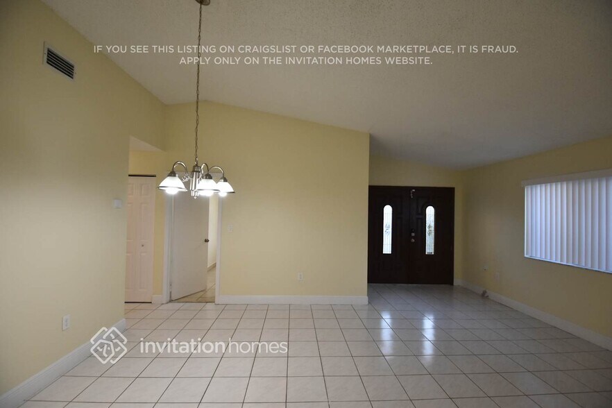 Building Photo - 9147 NW 111th Terrace