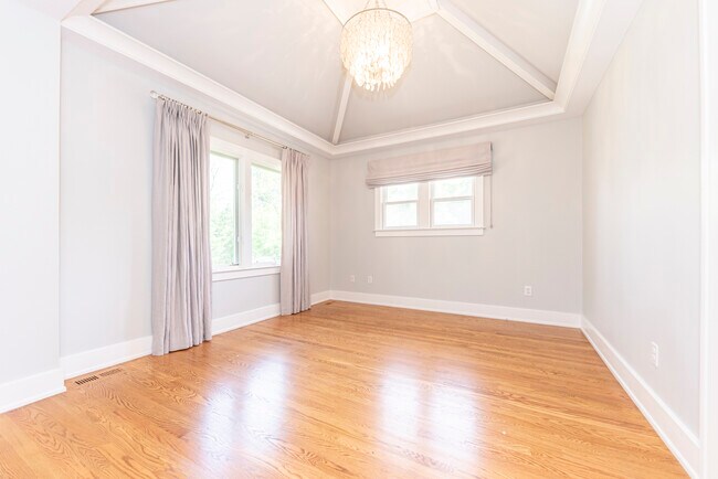 Building Photo - 1111 Olivia Ave