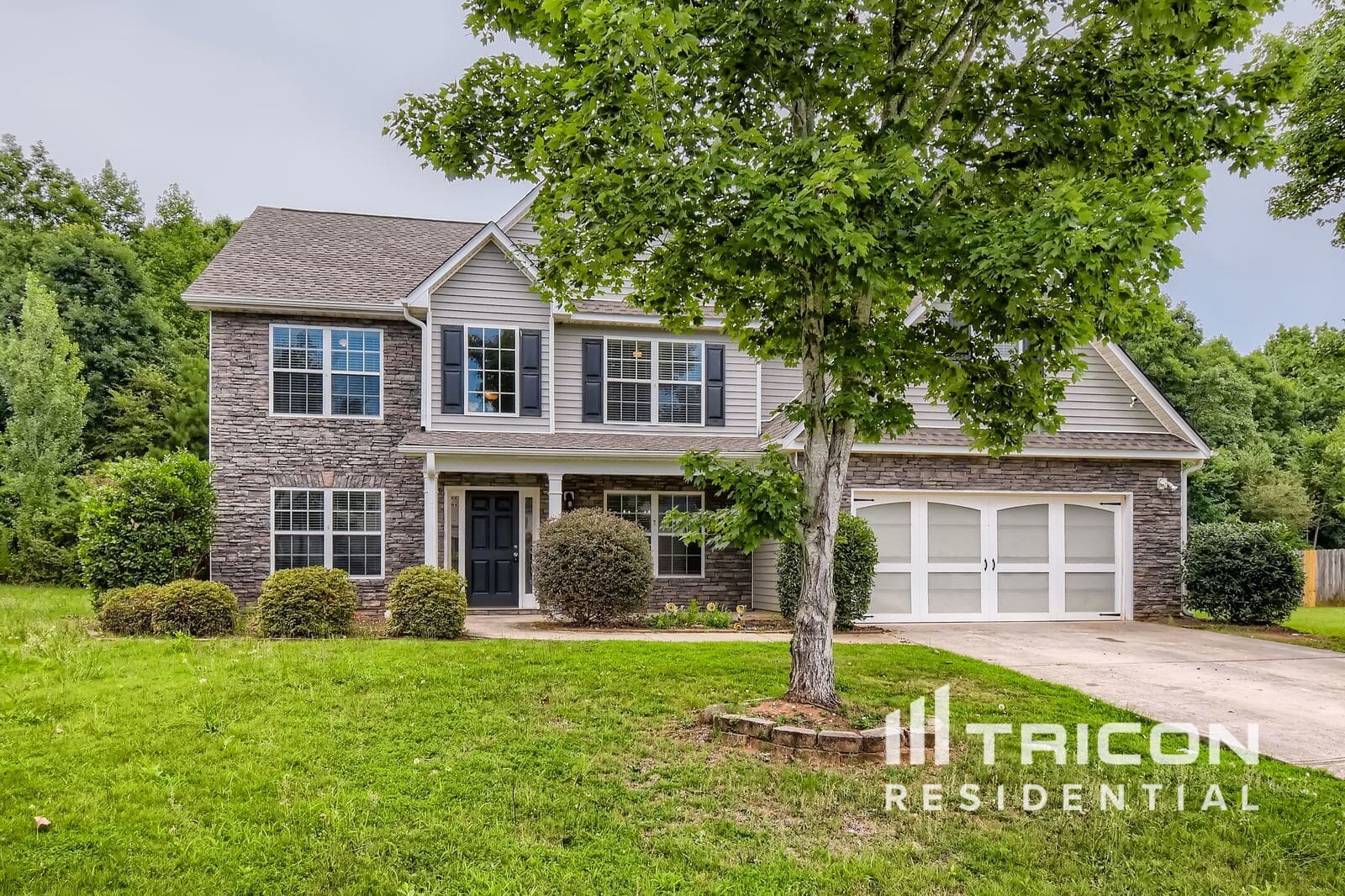 Building Photo - 828 Redan Way