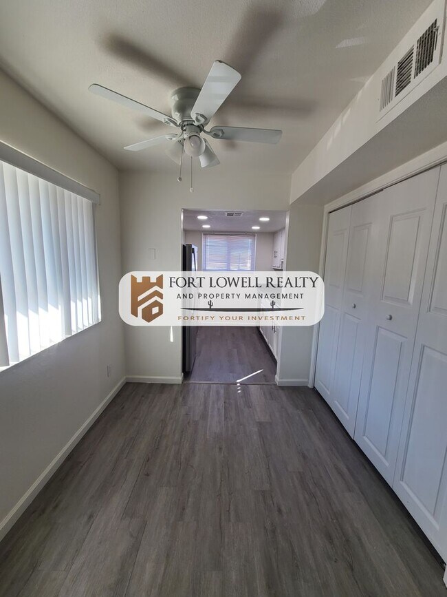 Building Photo - Newly Renovated 2 Bedroom, 1 Bath with Washer/Dryer Hook Ups.  SECTION 8 ACCEPTED