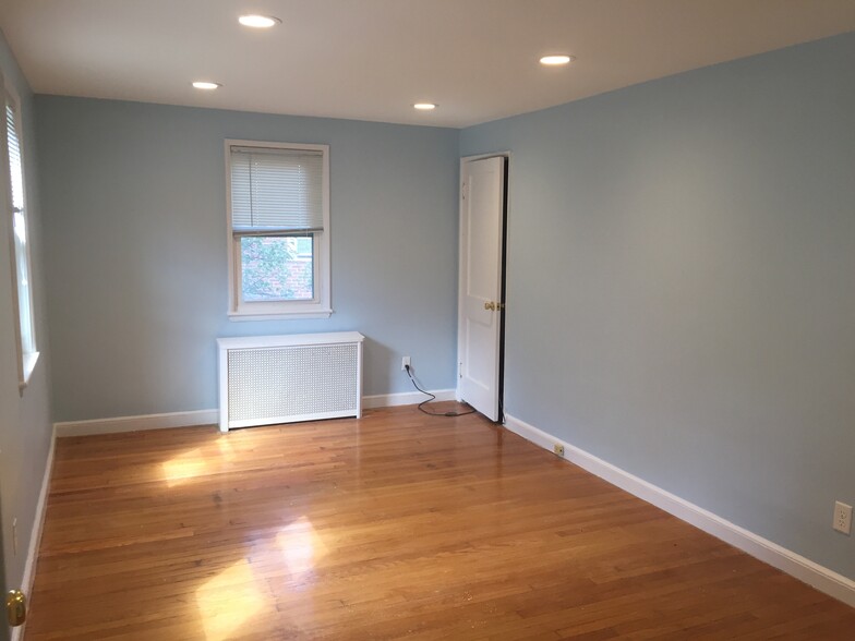 Living room with dining room combo - 51 Newman Rd