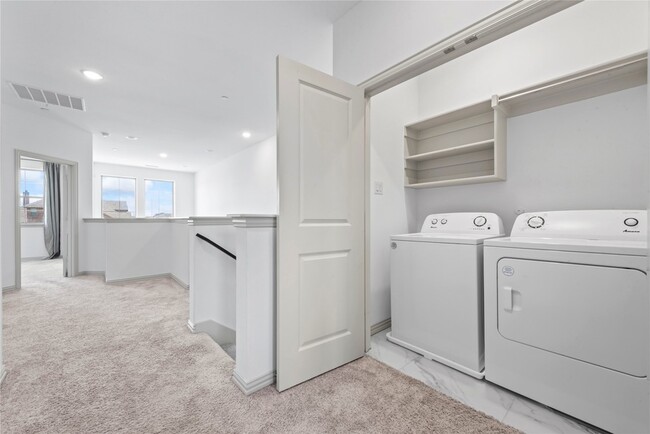 Building Photo - 286 Harvest Way