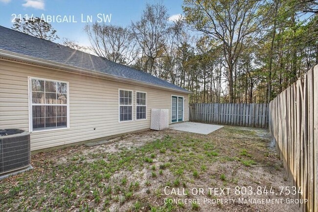Building Photo - 2114 Abigail Ln SW
