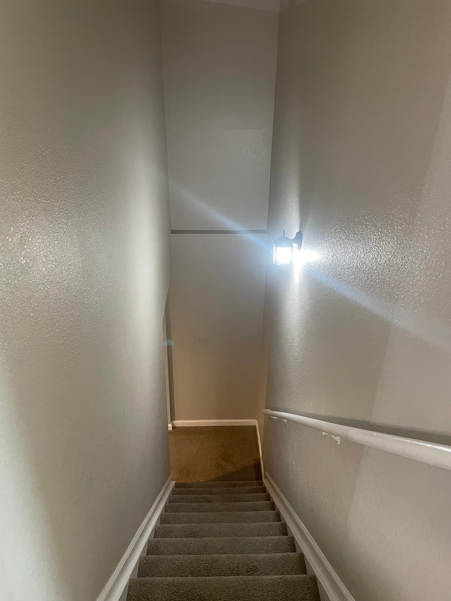 Building Photo - 3228 W Girard Ave