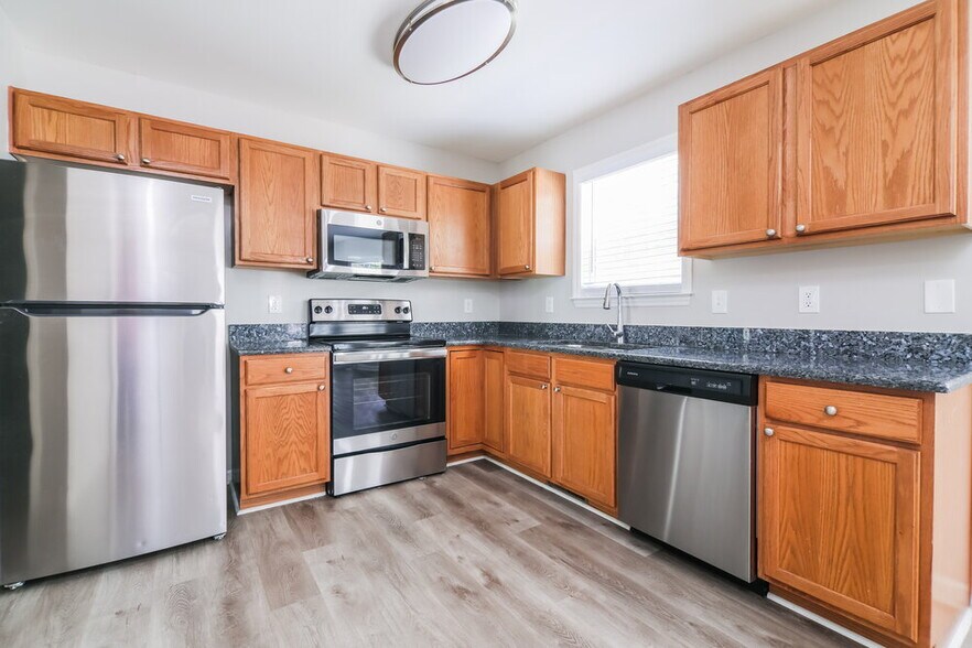 Building Photo - 6532 Austin Creek Dr