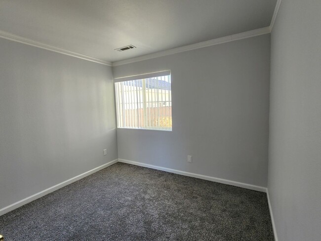 Building Photo - Patio Home For Rent in Winhaven Gardens