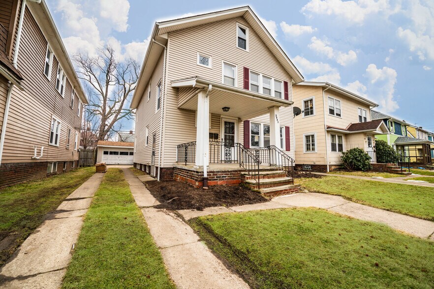 Building Photo - 2085 Marlowe Ave