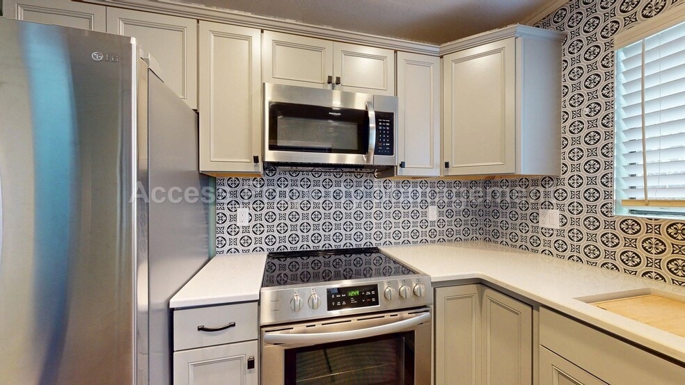 Building Photo - 2900 Andre Ln