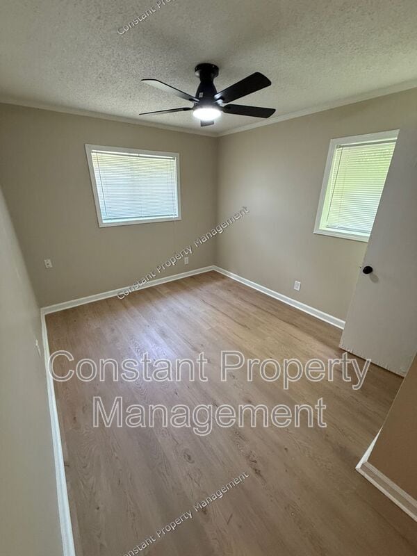 Building Photo - 4221 Ayers Rd