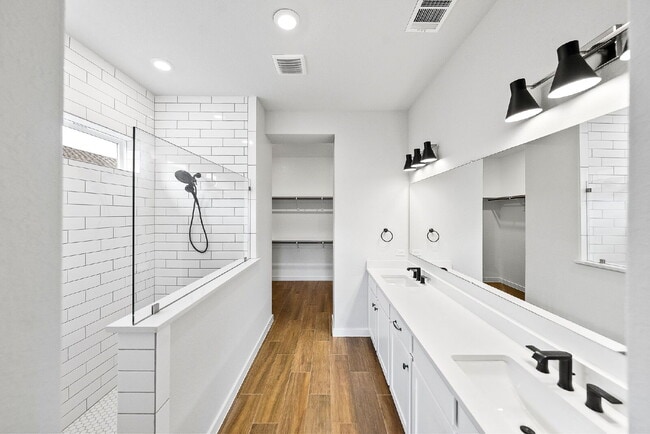 Building Photo - Greenbelt. 3 Car Garage. Built In Dog Room.
