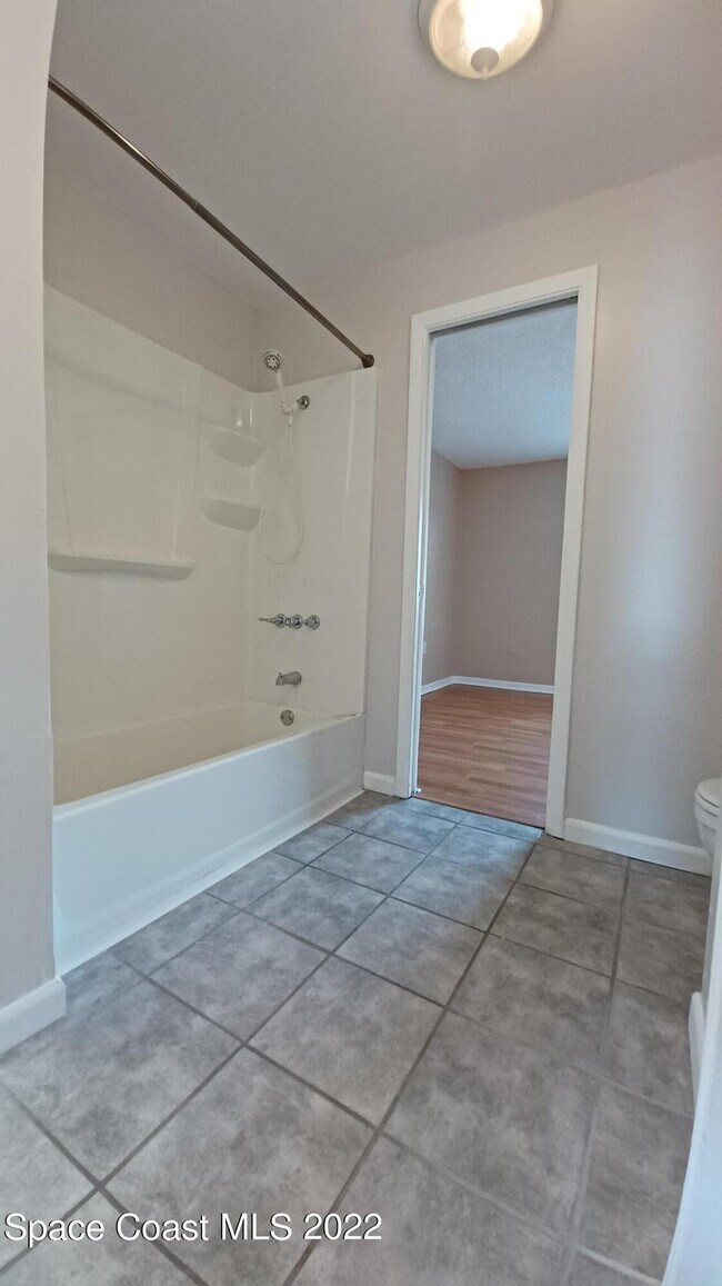 Building Photo - 174 San Juan Cir