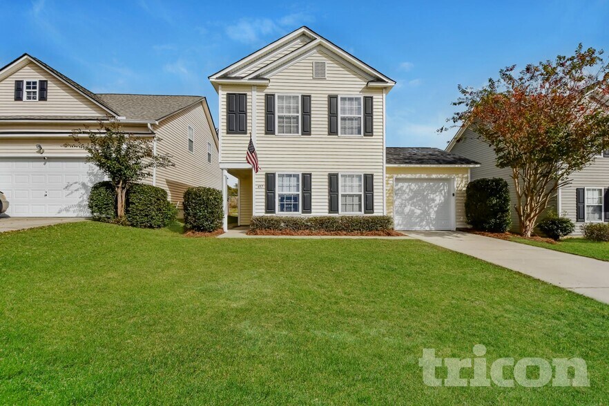 Primary Photo - 457 Cape Jasmine Way