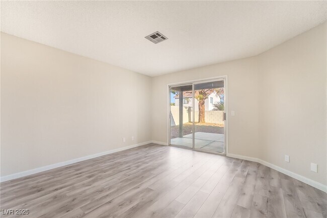 Building Photo - 603 Carleton Dr