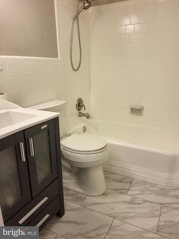 Building Photo - 1931 N Cleveland St