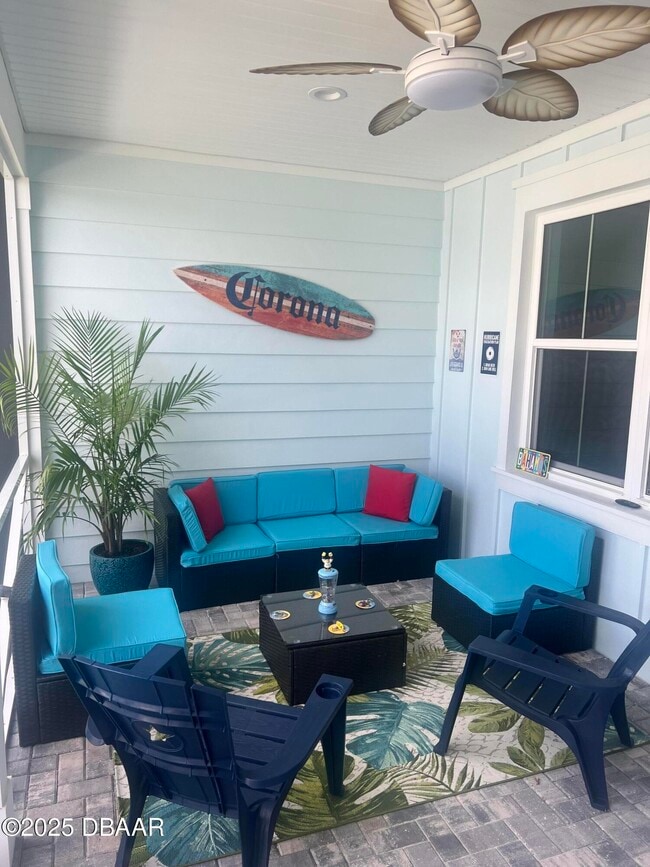 Building Photo - 275 Last Mango Dr