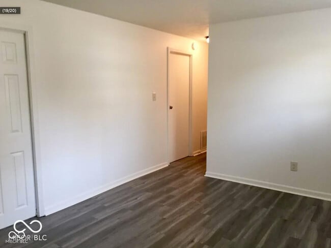 Building Photo - 7717 Cambridge Dr