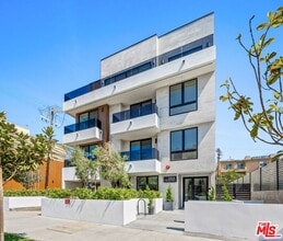 Building Photo - 1414 1/2 South Beverly Drive Apt #401, Los Angeles, CA 90035 - 3 BR 3 BA house