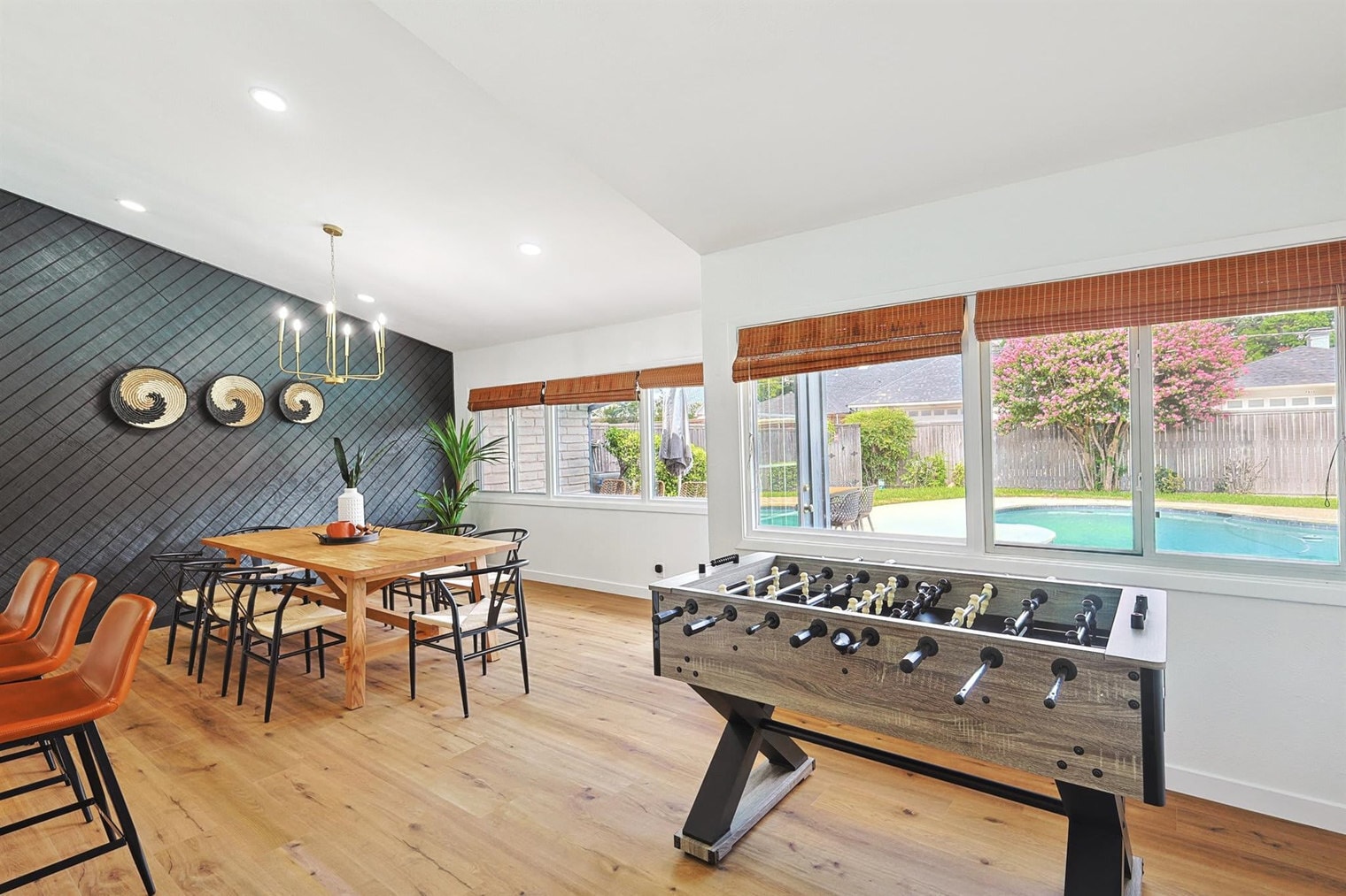 Building Photo - 7851 La Cabeza Dr