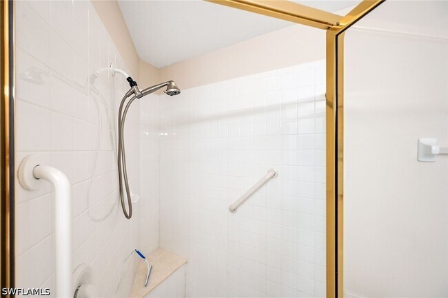 Building Photo - 2230 Arielle Dr