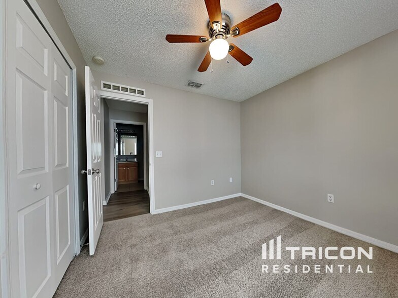 Building Photo - 13714 Gentle Woods Ave