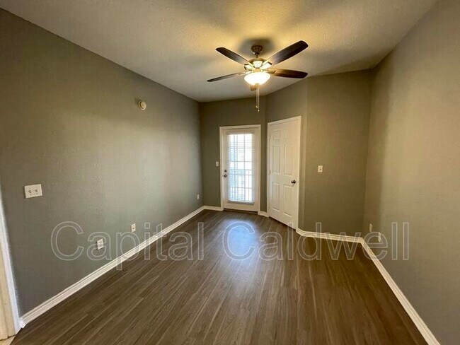 Building Photo - 4323 Bayside Village Dr