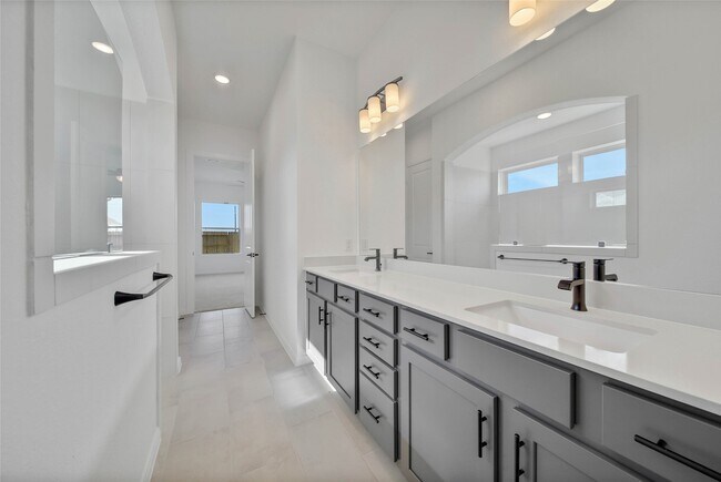 Building Photo - 42710 Loma Vista Ct