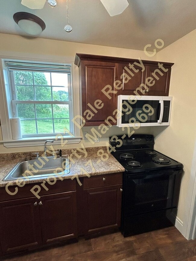 Building Photo - Beautiful 2 Bedroom Home in South Eastern ...