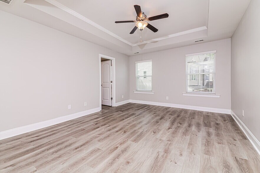 Building Photo - 3600 Sunbright Ln
