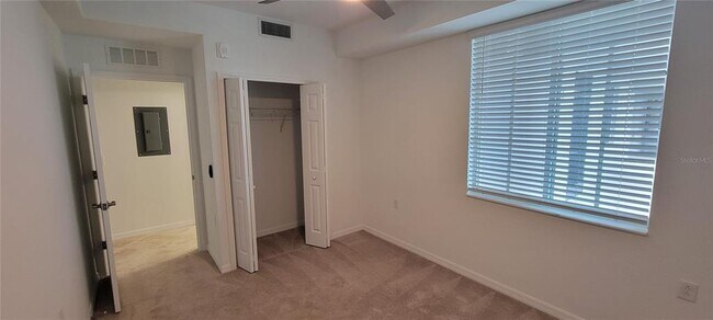 Building Photo - 14051 Heritage Landing Blvd