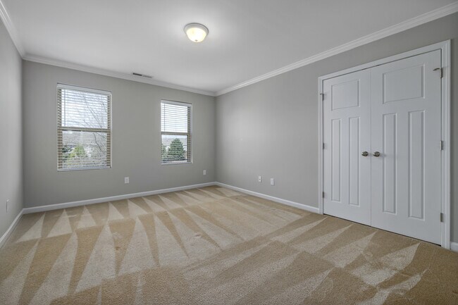 Building Photo - 26 Stonemoor Cir