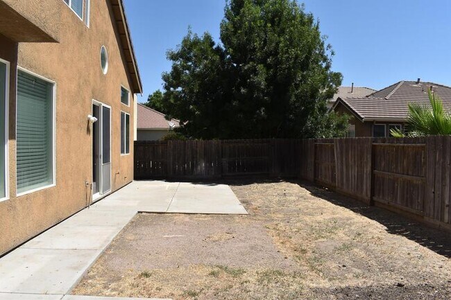 Building Photo - 4670 Tolman Way