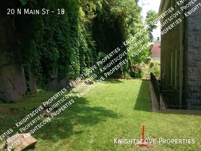 Building Photo - 20 N Main St