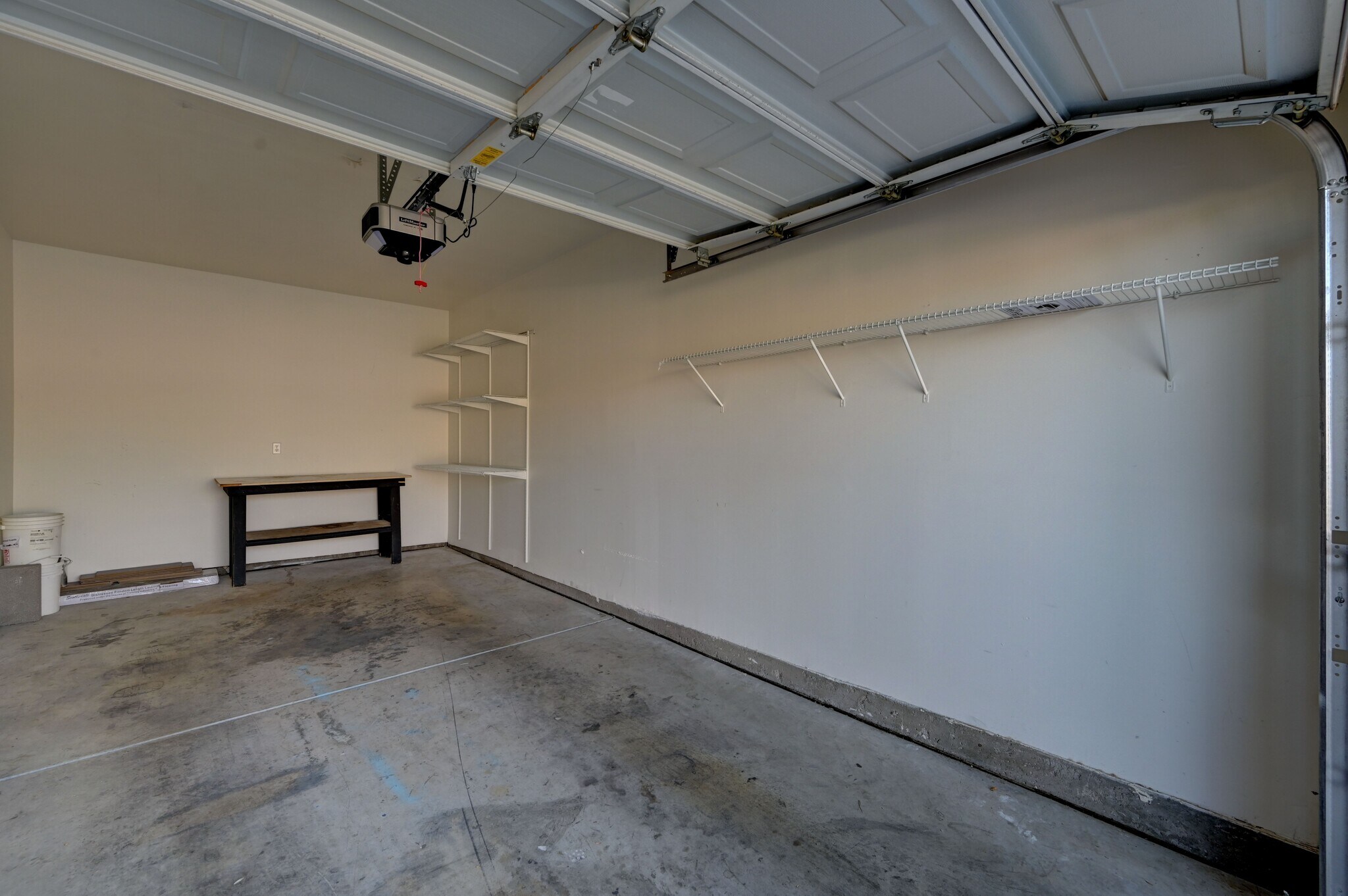 Building Photo - 251 S Green Valley Pky