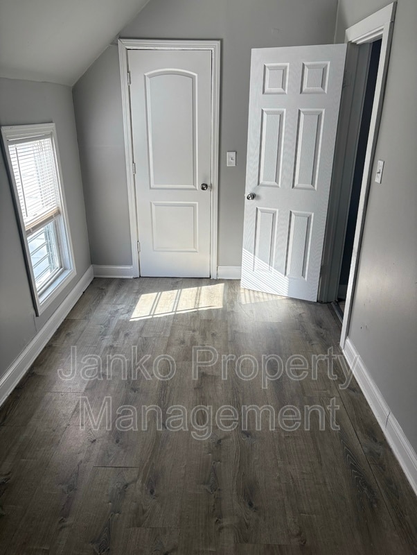 Building Photo - 7111 S Greenwood Ave