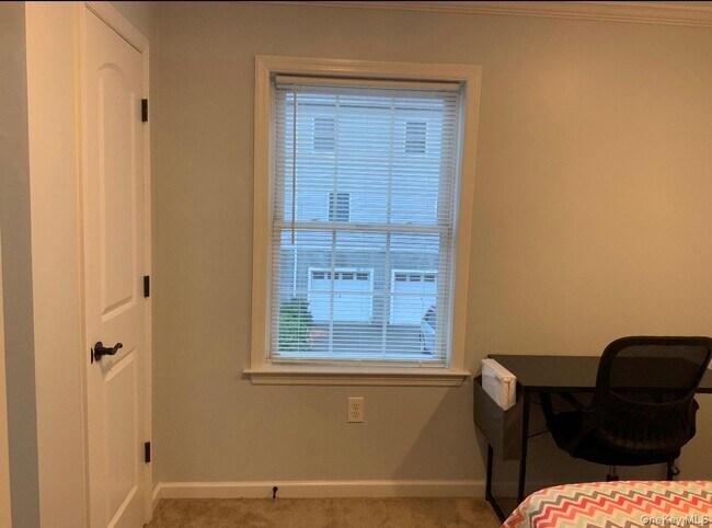 Building Photo - 115 High St