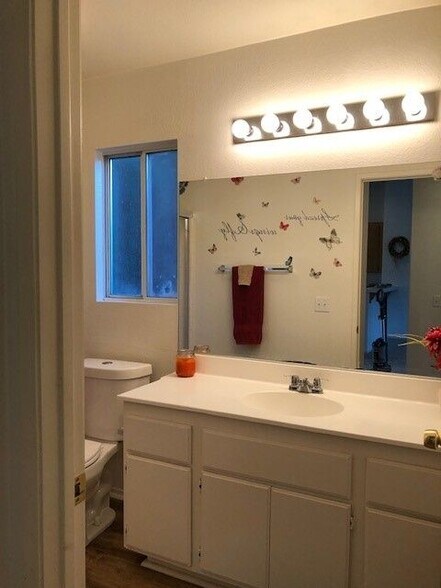 Building Photo - 10620 Cactus Dr