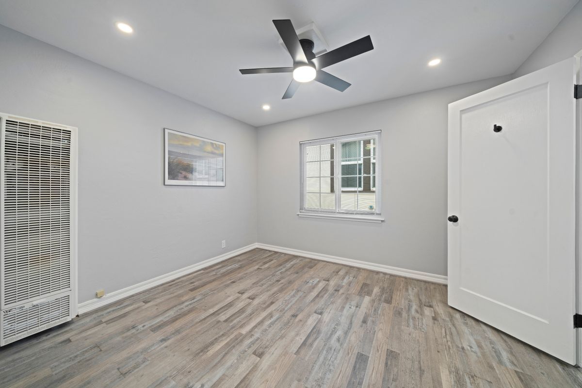 Building Photo - 22123 Main St