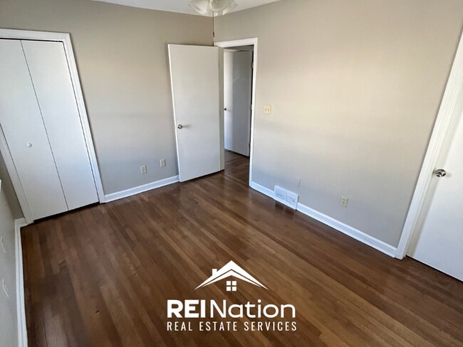 Building Photo - Charming 3BR/1.5BA Memphis Home | Hardwood Floors Throughout & Large Fenced Yard