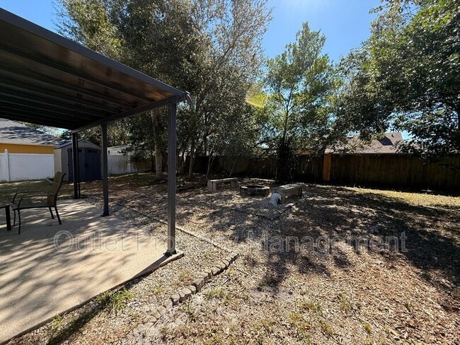 Building Photo - 1437 Dandelion Dr