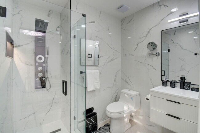 Building Photo - 13302 Doubletree Cir