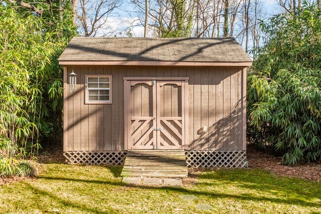 Building Photo - *Application Pending* Charming Cottage in Northgate Park - A Gem in the Heart of Durham!