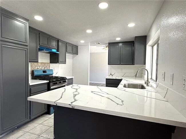 Building Photo - Lancaster