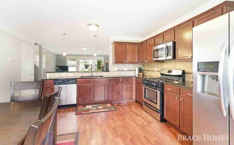 Building Photo - 717 Wild Flower Dr