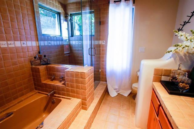 Building Photo - 2027 Glasgow Ave