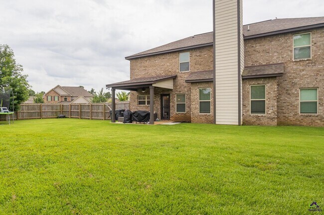 Building Photo - 202 Warhawk Dr