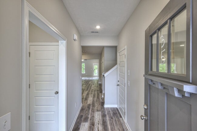 Building Photo - Modern Townhome in Manchester TN