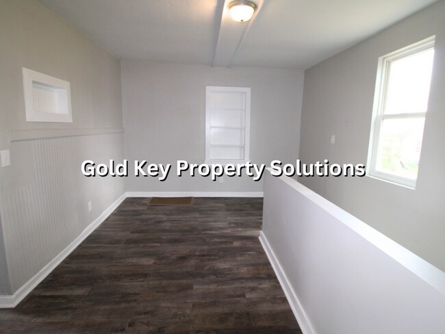 Building Photo - 2633 Main St