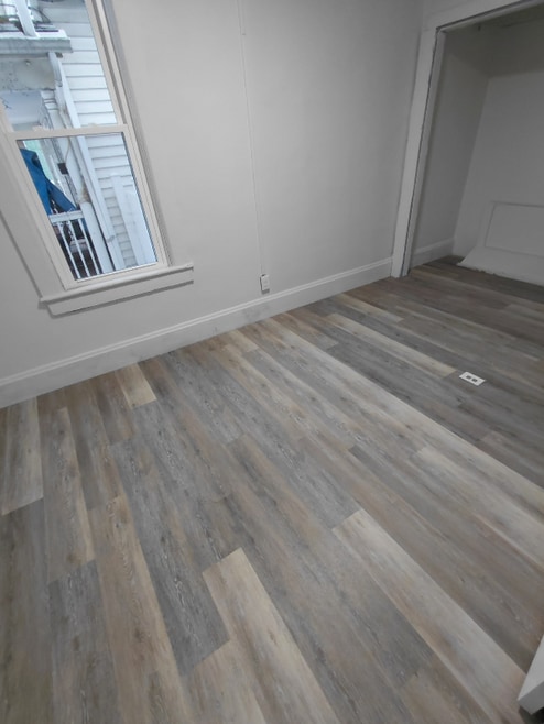 Building Photo - 220 Wasaon St